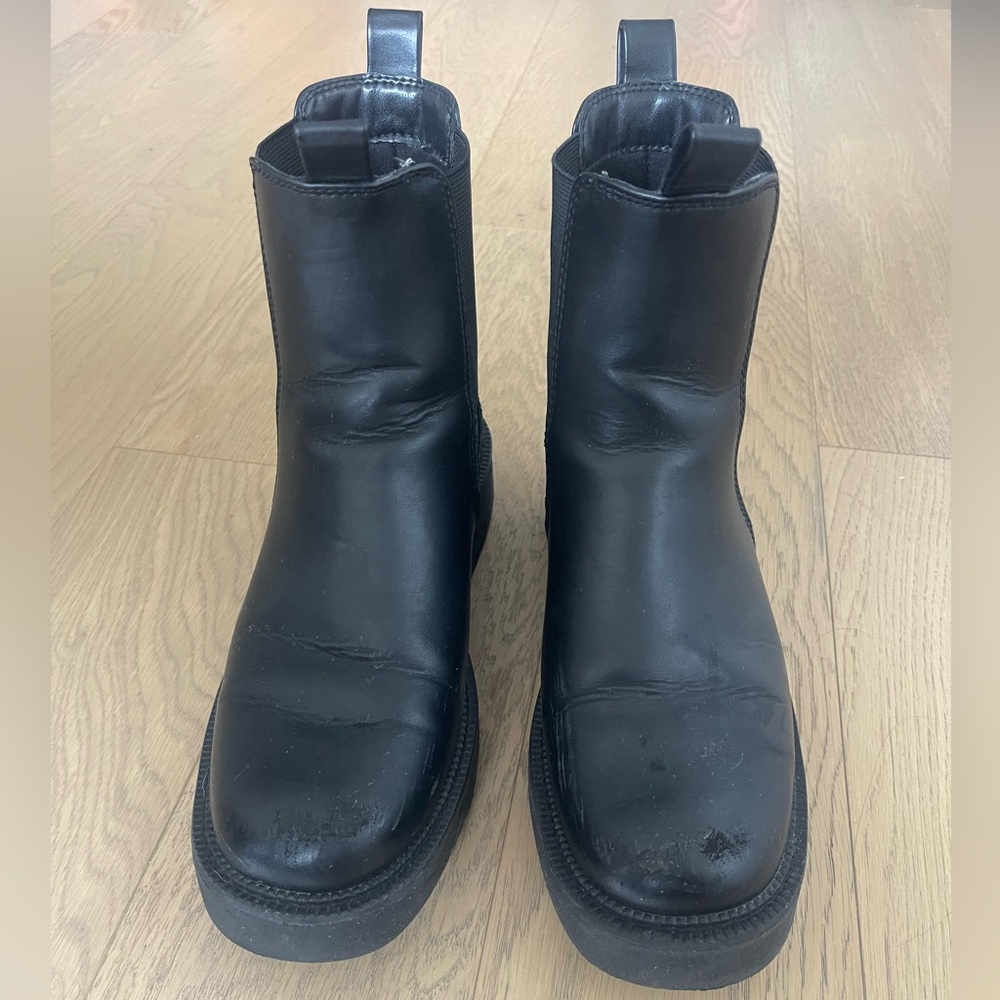 Black boots